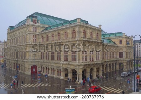 WIEN, AUSTRIA, JANUARY 4, 2015: view of the magnificent building of opera in wien.