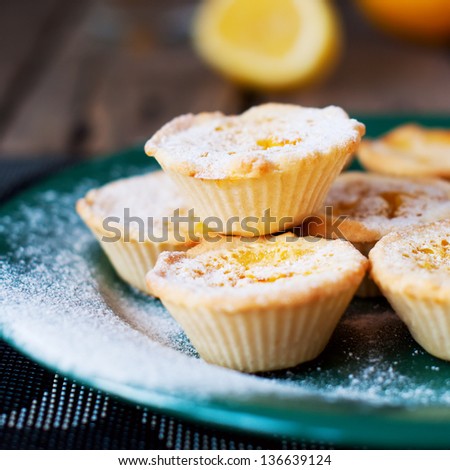 Lemon Tartlets With Powdered Sugar