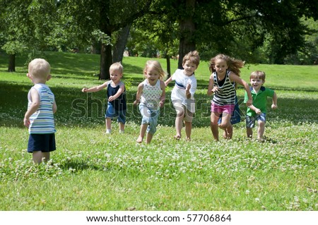 Children At Play On A Sunny Day In The Park Stock Photo 57706864 ...