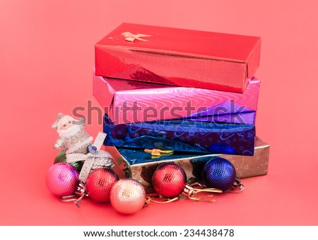 decoration of christmas and gift box on sweet pink color tone background