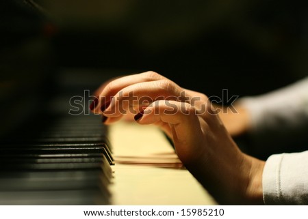 piano play