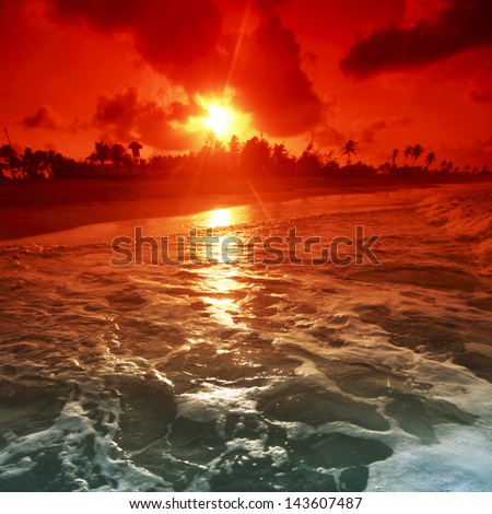 landscape ocean sunrice golden sky