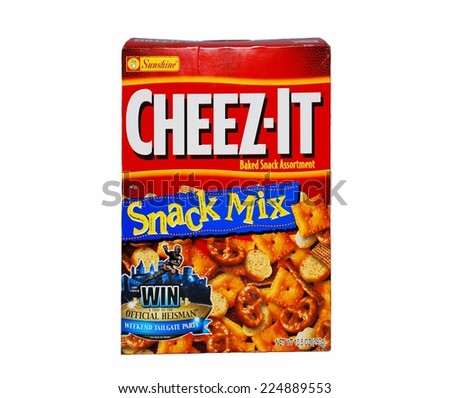 HAGERSTOWN, MD - SEPTEMBER 30, 2014:  Image of Cheez-It Snack Mix.  Cheez-Its were first introduced in 1919 by the Green and Green Company.