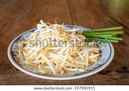 Fresh bean sprouts in plastic plate,eat with meal.