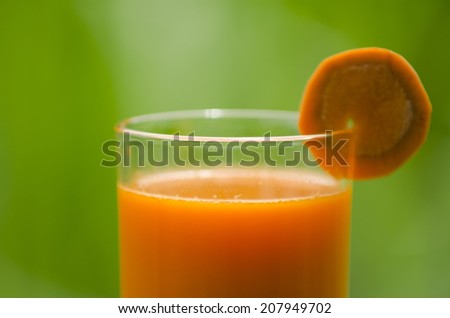 Carrot juice contains vitamin for the body.