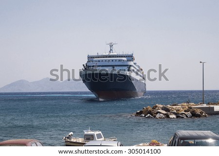 ship large front side - port