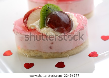 Valentine\'s day theme - Cake with fresh fruits