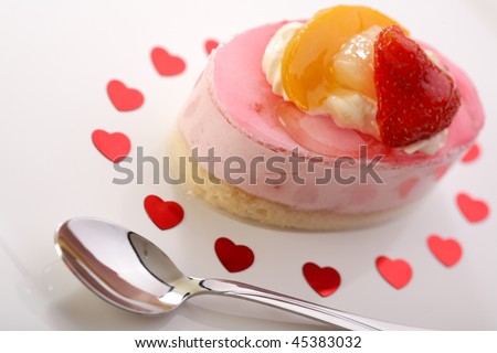 Cake with fresh fruits, Valentine\'s theme