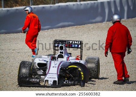 BARCELONA - FEBRUARY 19: Williams Martini Racing F1 car after collision at Formula One Test Days at Catalunya circuit on February 19, 2015 in Barcelona, Spain.
