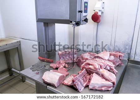 pork cut by saw