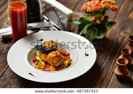 pasta with turkey meatballs and vegetables