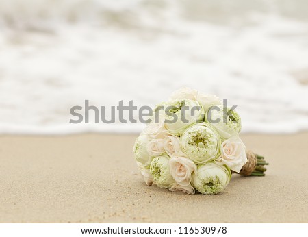 wedding flowers lotus on the beach.Vintage color style