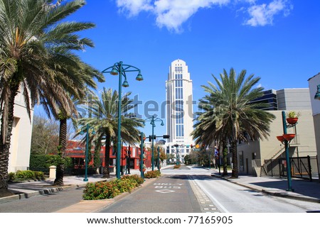 A horizontal view of downtown Orlando, Florida, looking north on Magnolia Avenue at the Orange County courthouse.