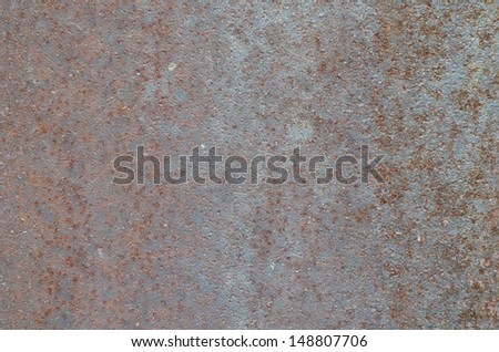 Depending on the composition and storage conditions rusty iron looks different. / Gray-brown rust