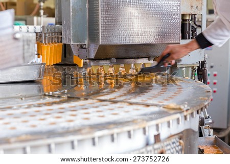 Automatic production line of fruit ice and ice cream