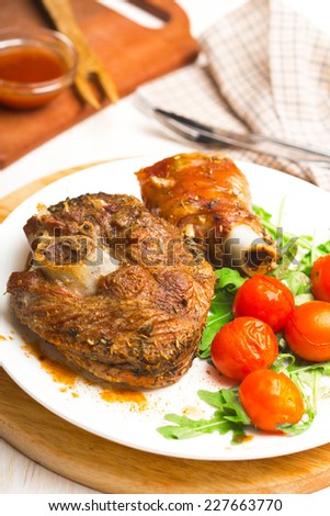 turkey meat with vegetables roasted