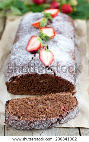 Vegetarian cake with strawberries and almond
