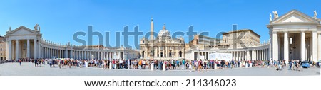 VATICAN CITY, VATICAN - AUGUST 08, 2014: Tourists waiting in queue to get to the Saint Peter\'s Basilica at St. Peter\'s Square.