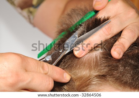 Hairdresser shows how to cut scissors and comb