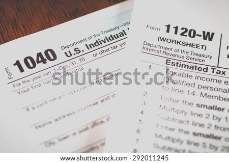 Close - up US Tax income form