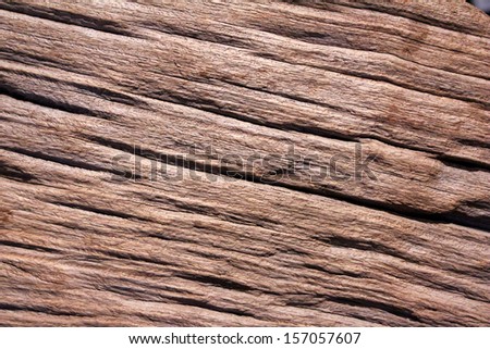 Slats of real wood grain