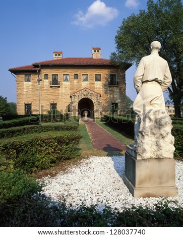 Marland Mansion in Ponca City, OK. Statue by the front entrance.