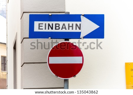 way street, two road signs, symbolic photo for traffic regulations, direction, clarity
