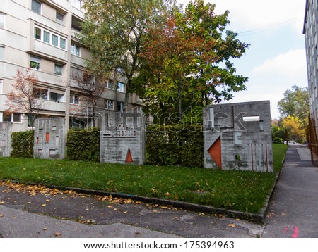a residential community in linz, austria. green spaces with art