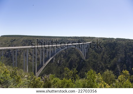 Bloukrans River bridge (216 m) highest bungee-jumping point in the world
