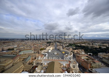 Piazza San Pietro (St. Peter\'s Square), a large elliptical shaped square in front of the St. Peter\'s Basilica in Rome.