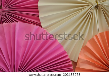 Circle shape folding paper for decorated the backdrop