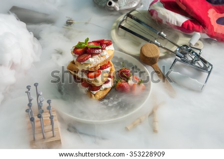 Food Decoration : Waffle and Strawberry whip cream and  Extra cold  with vapor Decorate Set