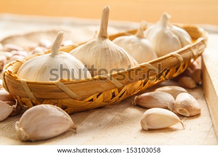 garlic in basket with soft light