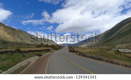 National road No.318 in China, the way to Lhasa, Tibet, the way to heaven