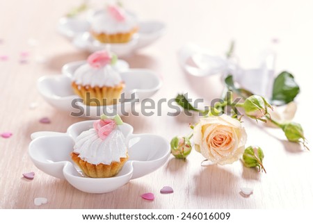 Mini cakes and single rose