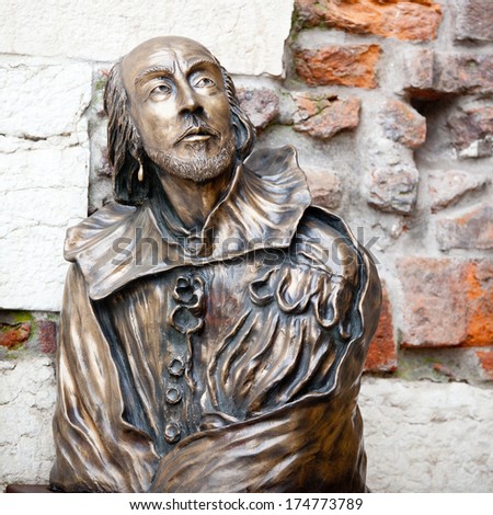 William Shakespeare statue in Verona, Italy