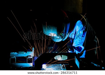 Welder is fabricated use gas metal arc welding process