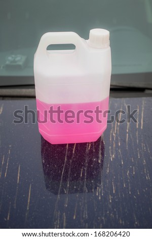 Fluid washer for car window
