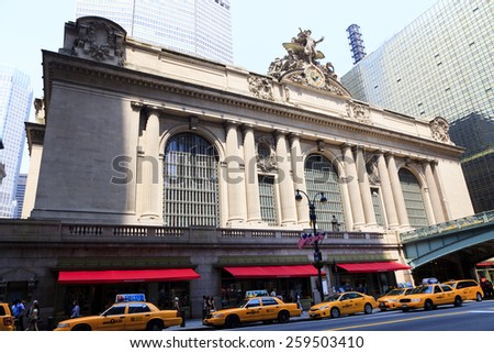 New York, NY USA - May 26, 2012: Grand Central Terminal: The world\'s largest train station, Grand Central has more than 44 platforms and 67 tracks