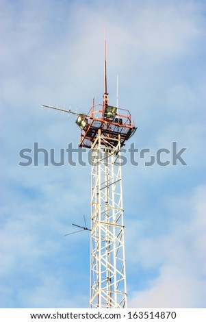 The combined tower of the lightning rod and communication santion