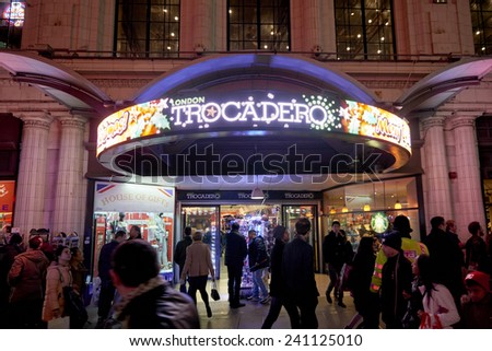 LONDON, UK - JANUARY 02: Busy street in front of entrance to London Trocadero shopping centre. January 02, 2015 in London.