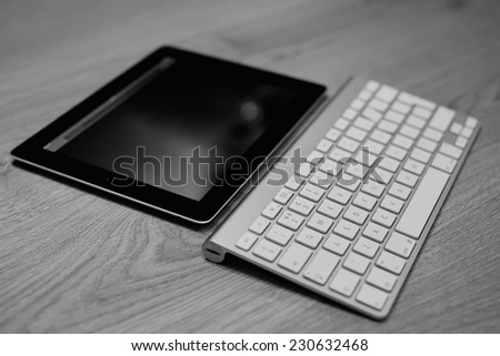 aluminum keyboard with the tablet, black and white