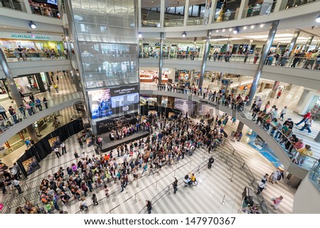 MINNEAPOLIS, MN - JULY 28:  Mall of America stage circle, on July 18, 2013, in Minneapolis Minnesota. People gather on several levels and stand in lines for the authors of the book \