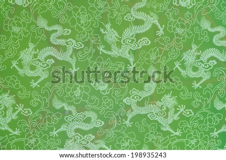 dragon pattern on chinese temple door