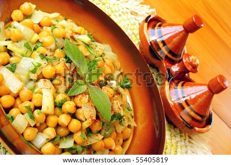 Moroccan warm chickpeas salad
