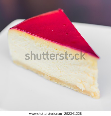 Strawberry cheese cakes in whtie plate - selective focus