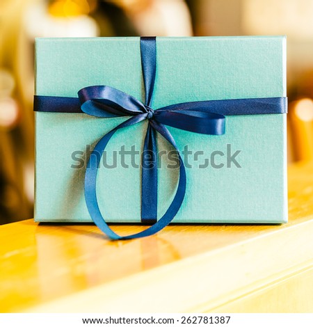 Gift box - vintage effect style pictures