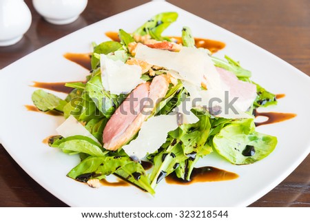 Salad breast smoked duck
