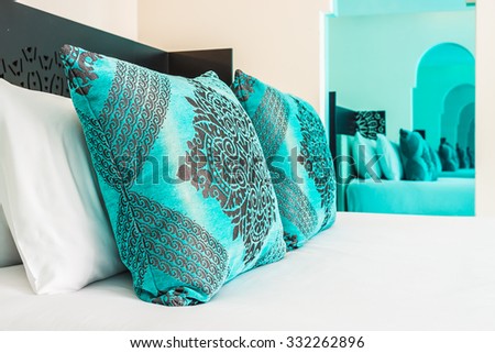 Bedroom pillow decoration in bedroom