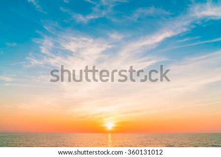 Beautiful sunset on the sea at twilight times - Vintage Filter